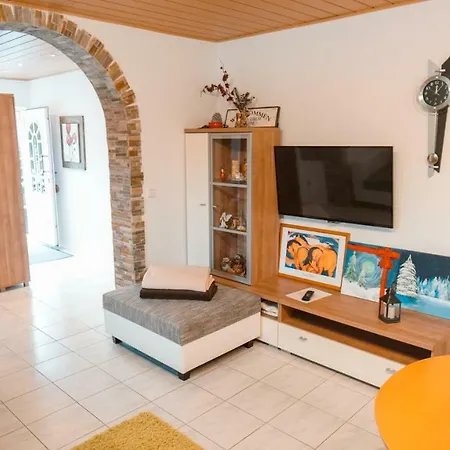 Fischer Apartment